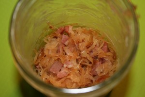 1. Sauerkrautschicht im Glas