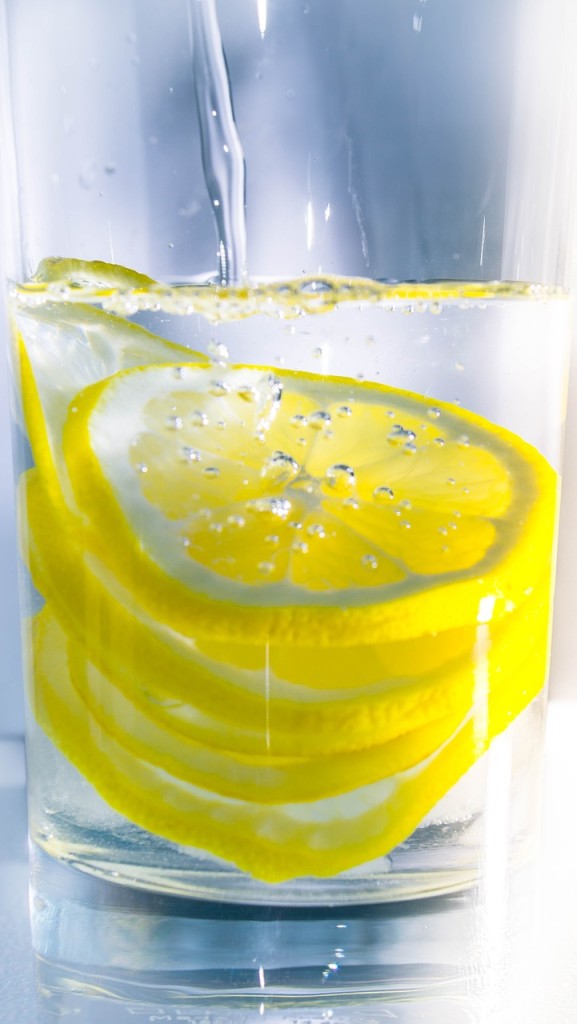 Zitronenwasser