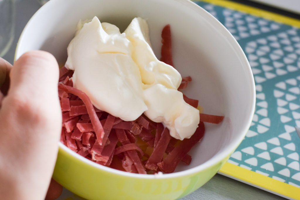 Überbackenes Low Carb Schinken Käse Hähnchen