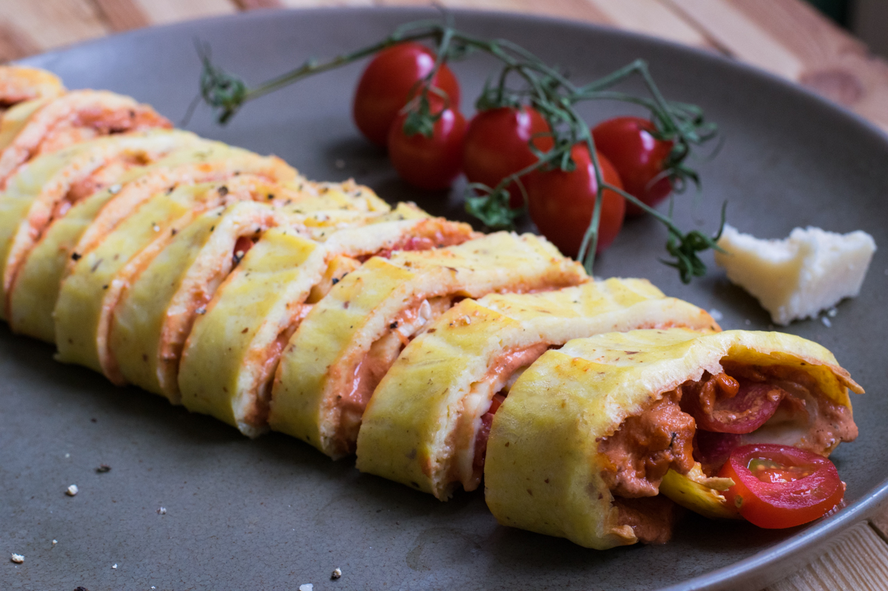 Low Carb Pizza Rolle