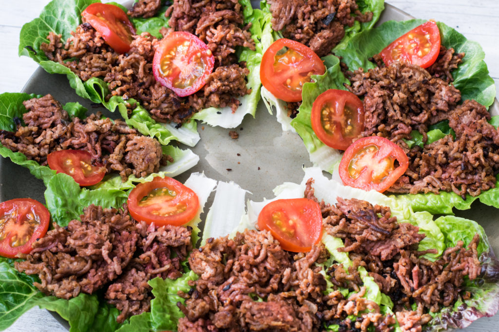 Low Carb Cheeseburger Salad Wraps Platte