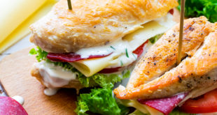 Low Carb Chicken Sandwich mit Ranchsauce